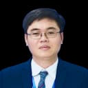 Khuat Thanh Tung picture